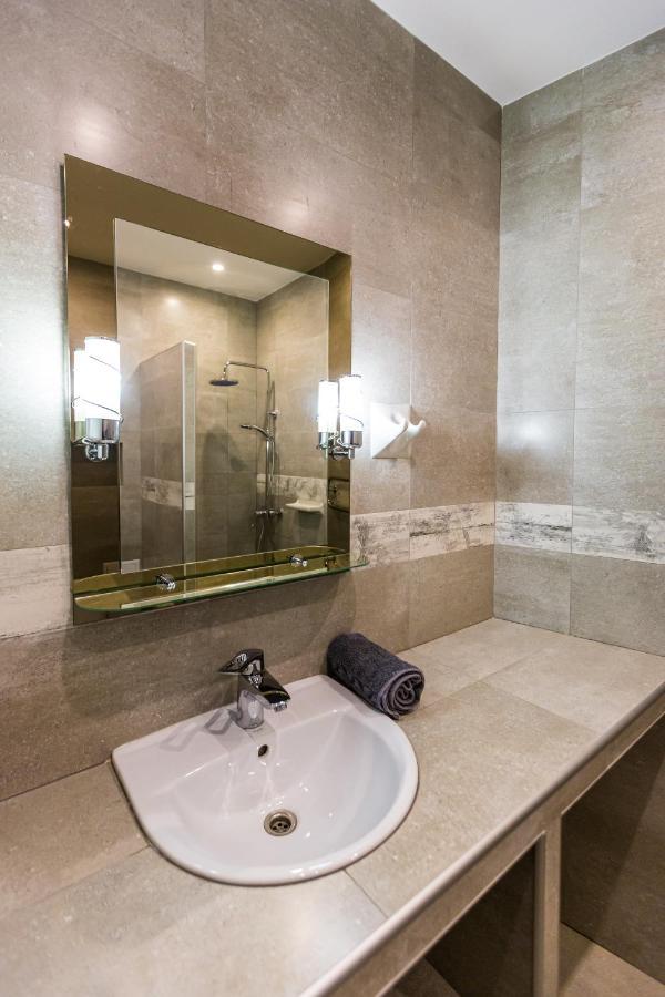 לבוב 2 Kn. Romana Apartment מראה חיצוני תמונה