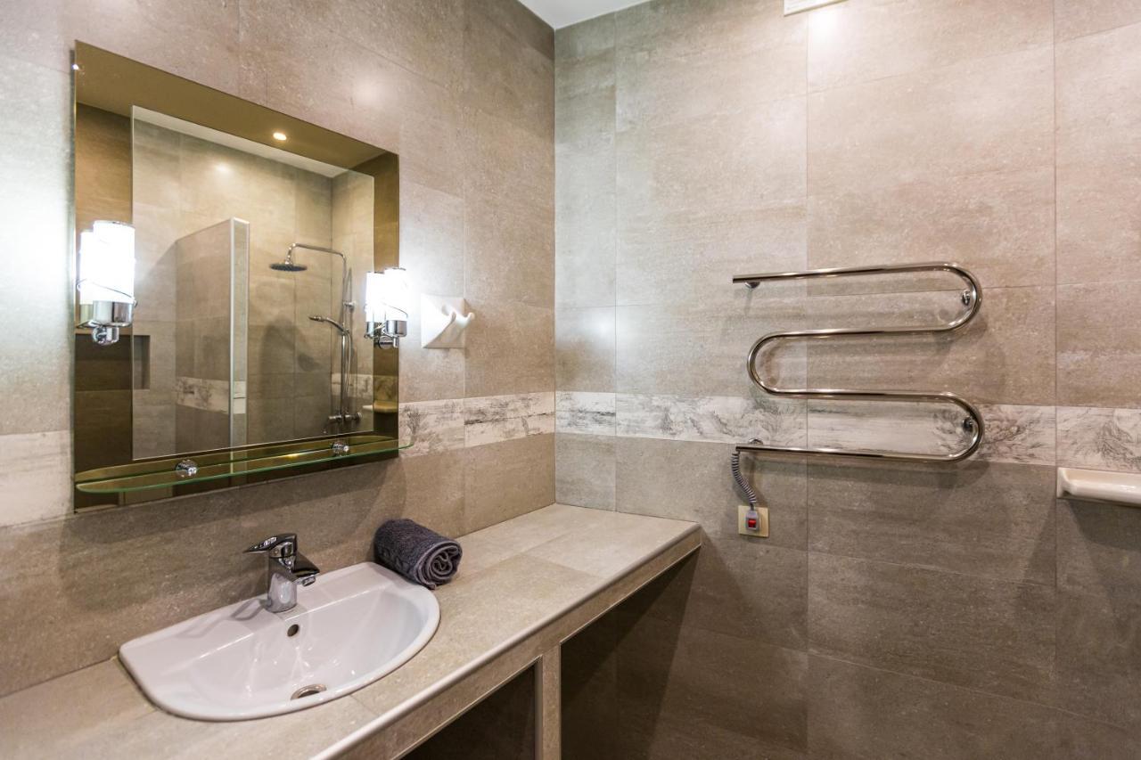 לבוב 2 Kn. Romana Apartment מראה חיצוני תמונה
